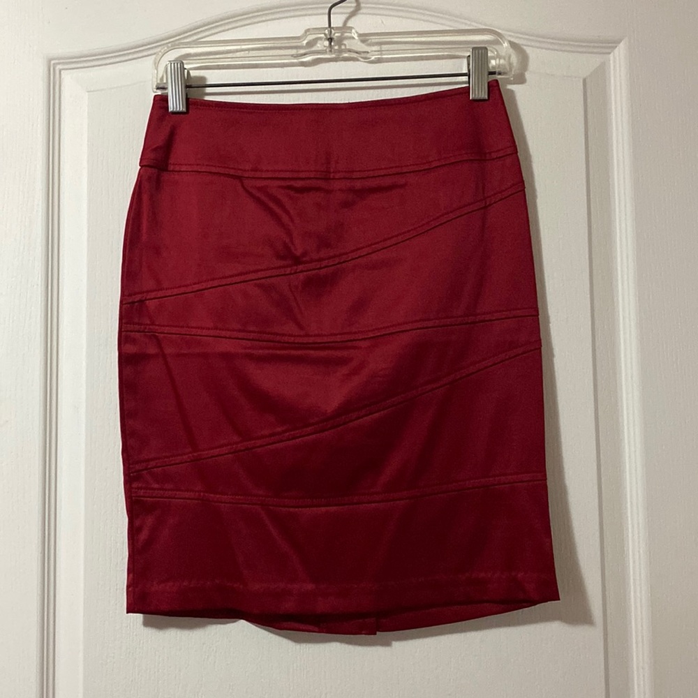 Forever 21 Red satin skirt
